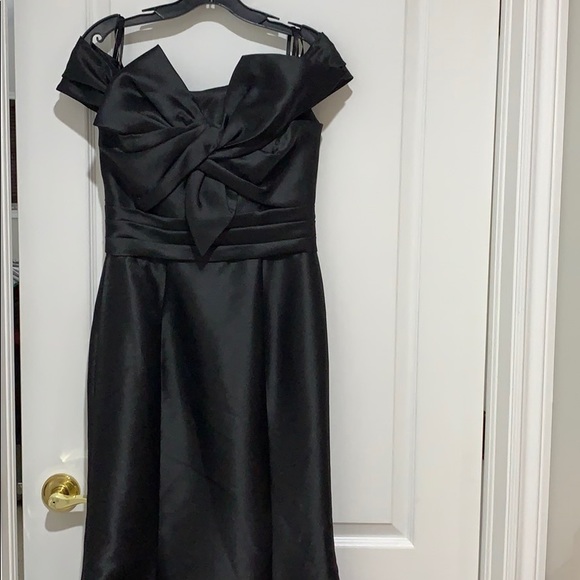 Basix Black Label NWT evening gown - Picture 2 of 4